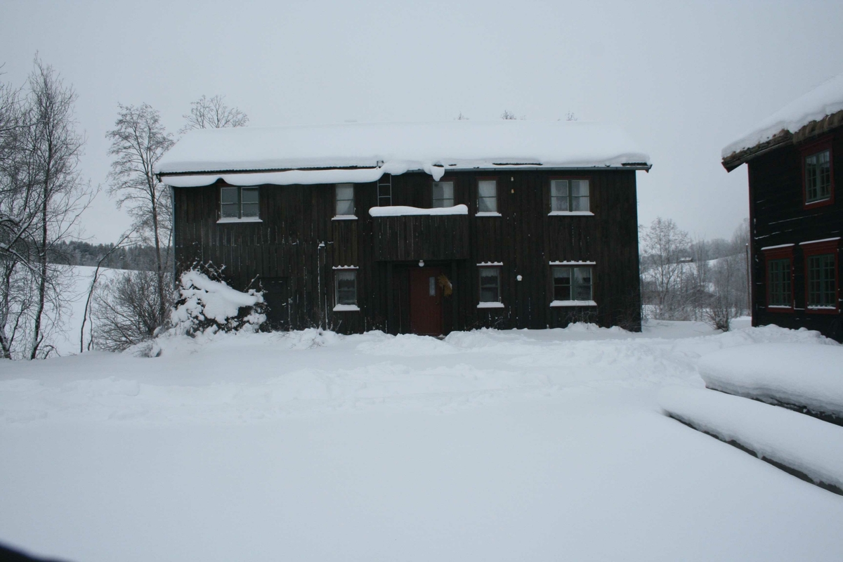 Hovedbygning, Dalstrøen, Fåset