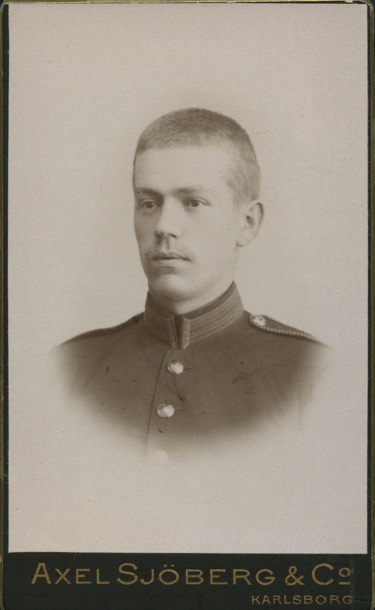 Militärporträtt.