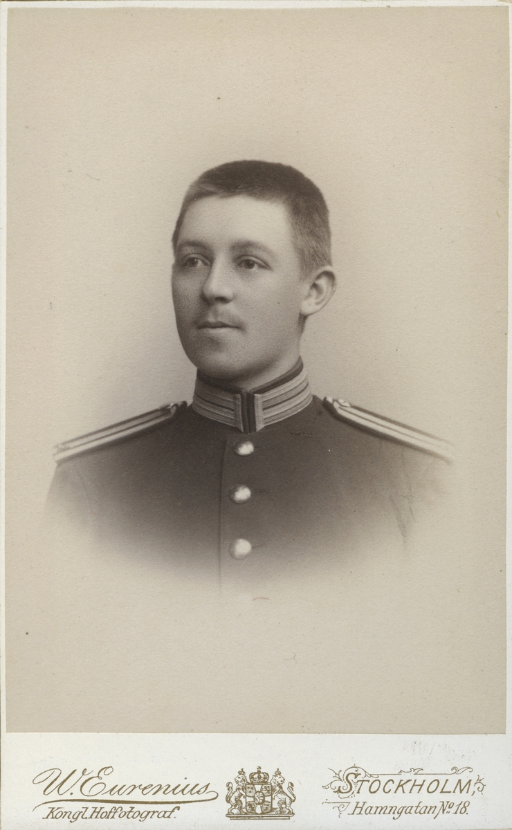 Hjalmarsson.