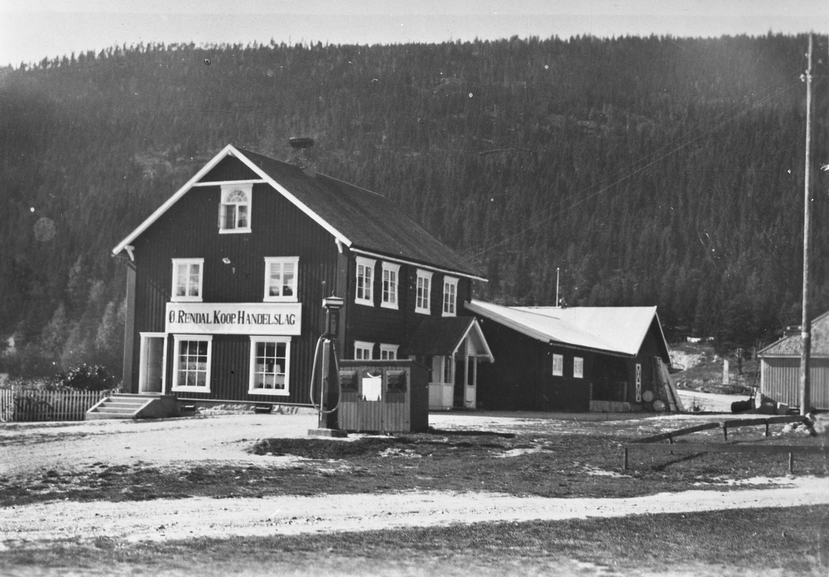 Gamle Samvirkelaget i Rendalen i 40-50-årene - Ø.Rendal Koop. Handelslag
