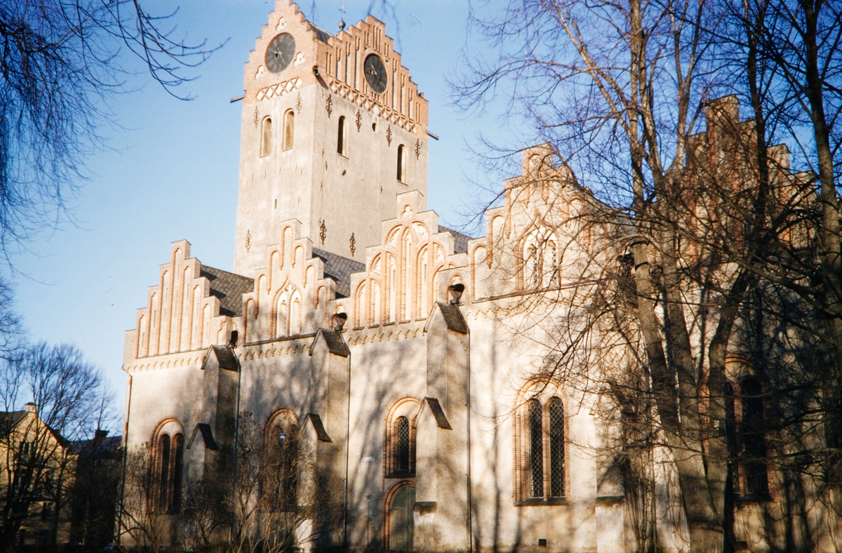 Kyrka, Salkyrka, Plantyp-Treskeppig, Hallkyrka, Plantyp-Enskeppig