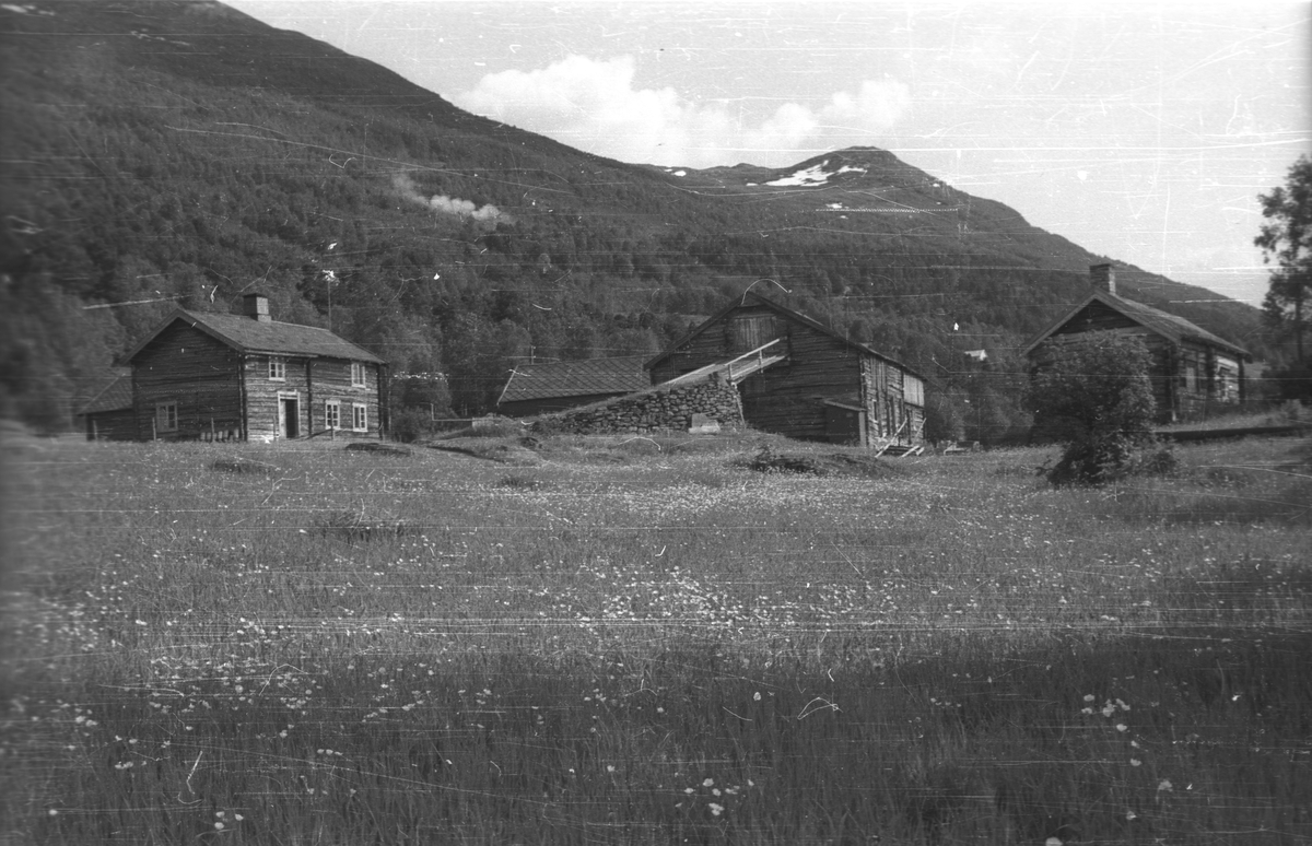 Hevle Søsto/Veslenget