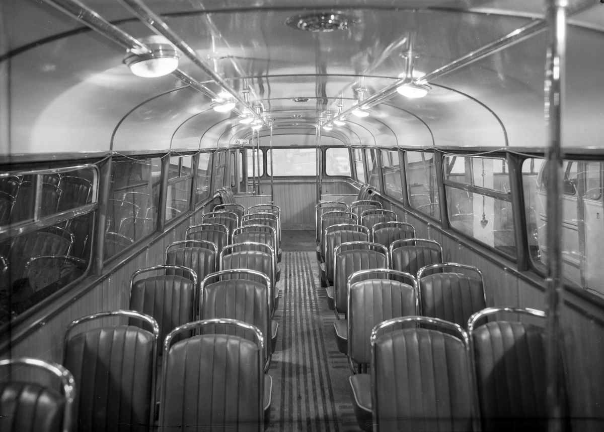 Buss fra Trondheim Bilruter. Eksteriør og interiør på Laderuta