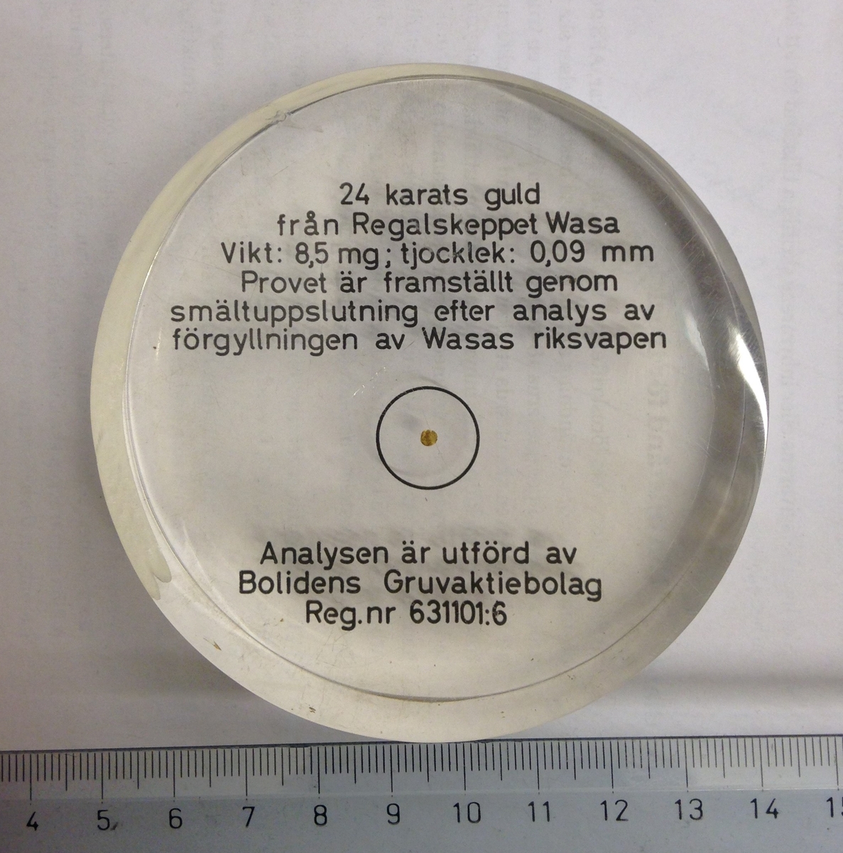 Många olika textilprover av olika segel och kläder som tagits som provbitar för olika sorters konserveringsprov samt för analyser av fibrer m.m.
Även prover av tross, kistbeläggning, trä samt borrkärnor.