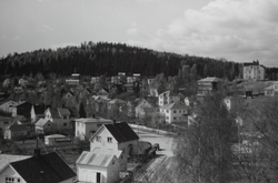 Hunn, Hunnsjordet og Yrkesskolen