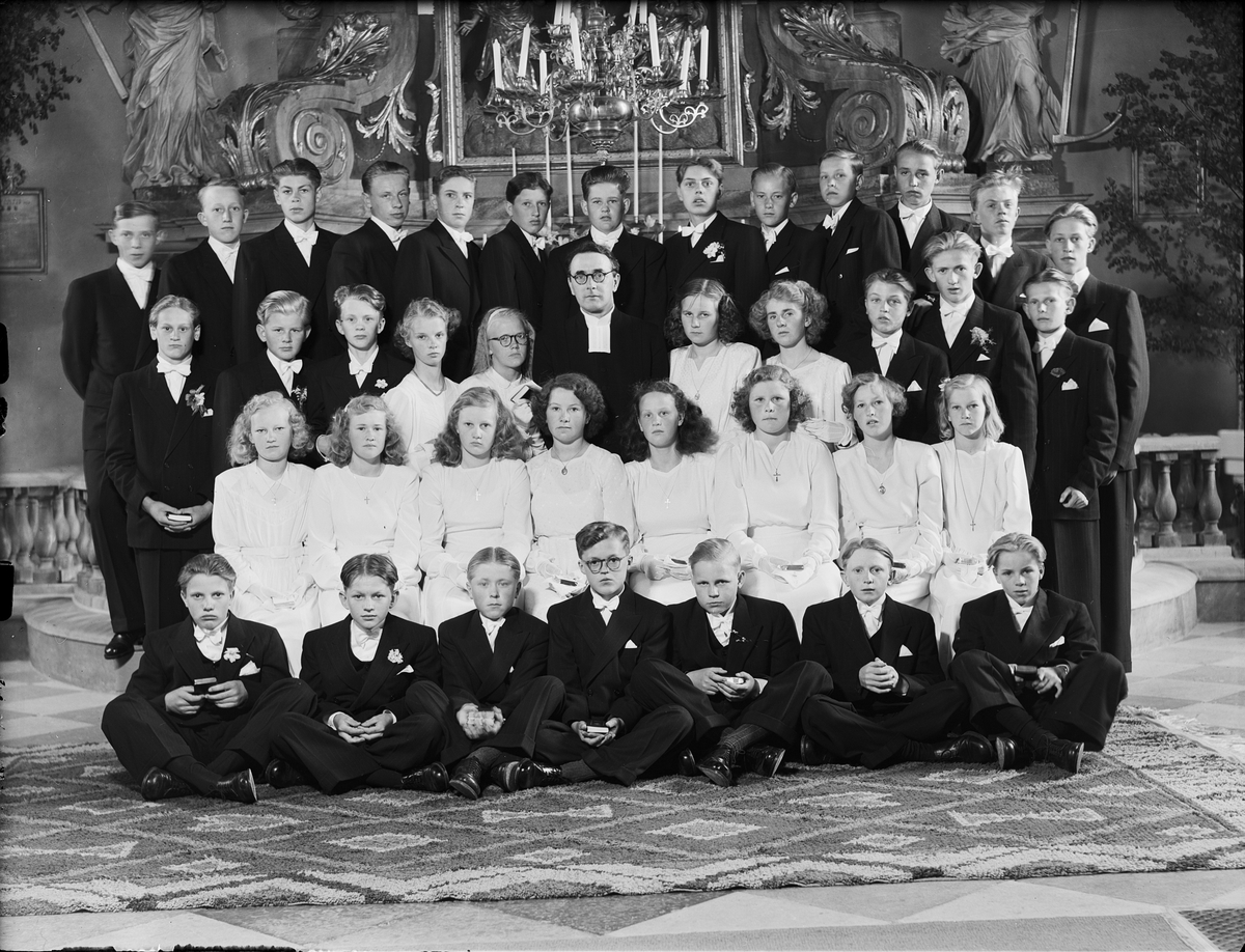 Konfirmander, Börstils kyrka, Uppland 1949
