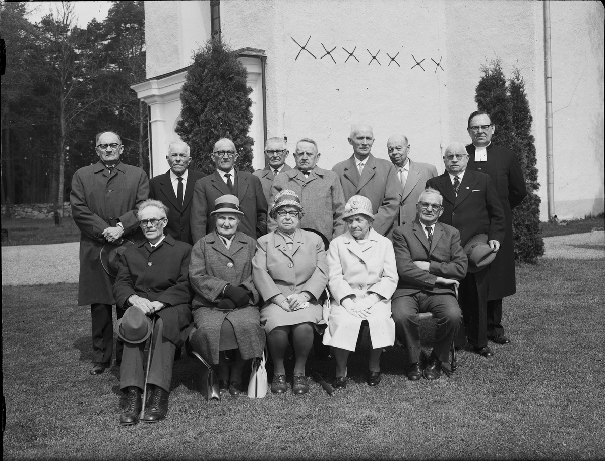 60-årsjubileumsträff för 1907 års konfirmander, Harg socken, Uppland 1967