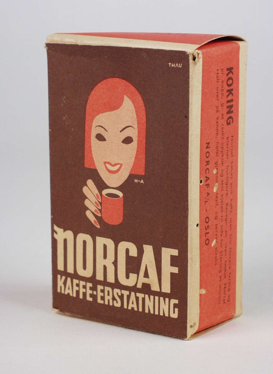 Dameansikt med kaffekopp