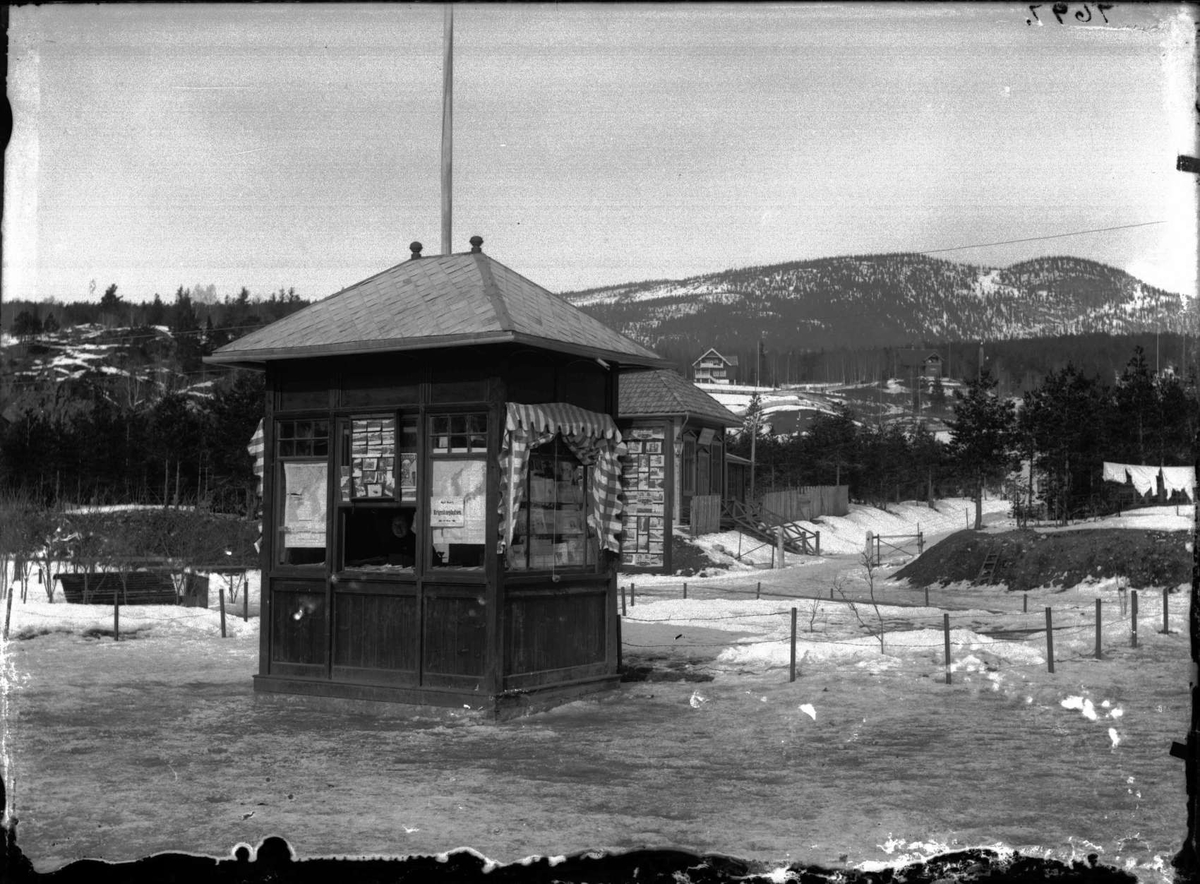 Kiosken i Ringebu  25/3 - 04