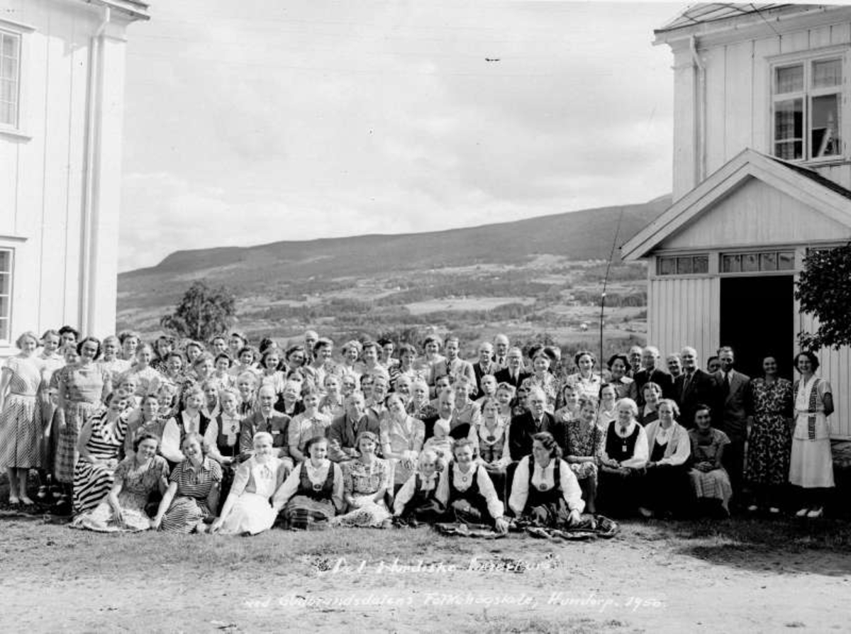 Hundorp. Gudbrandsdaens Folkehøgskule. Nordisk lærerkurs 1950.