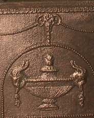 Vase, bukkehoder, perlefelt, perleguirlandre