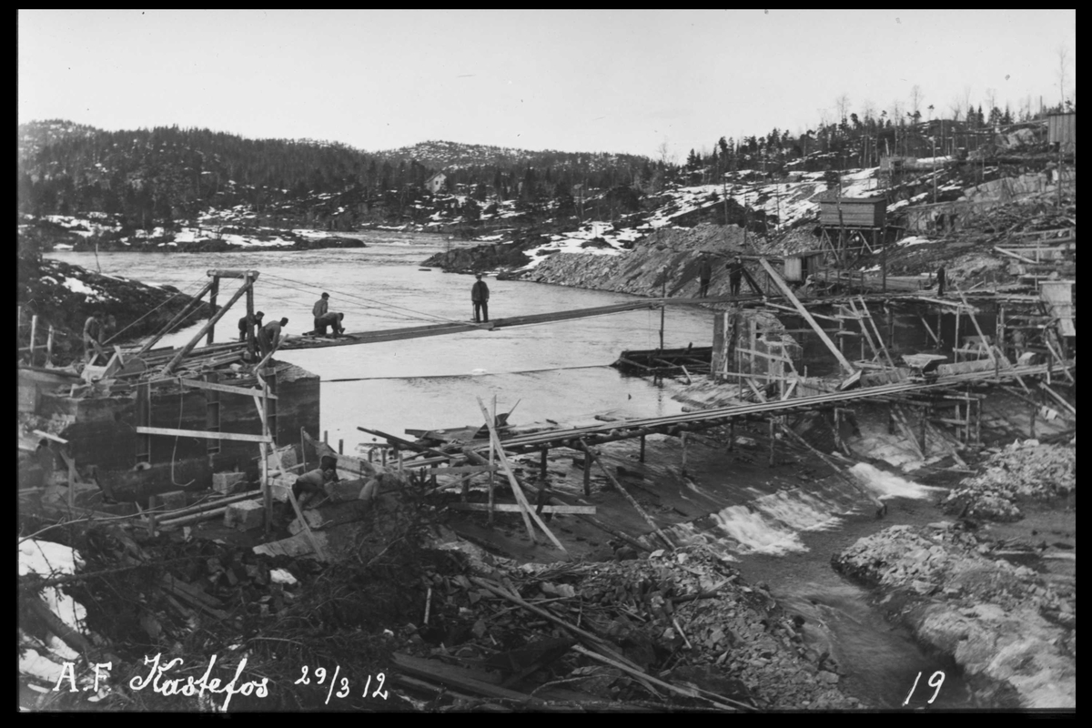 Arendal Fossekompani i begynnelsen av 1900-tallet
CD merket 0565, Bilde: 27
Sted: Haugsjå
Beskrivelse: Tidlig byggearbeider