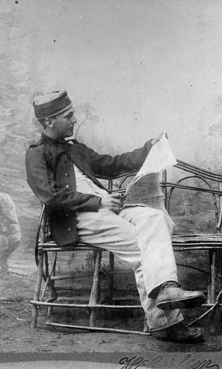 Hans Lindholt som avtjener sin verneplikt på Hønefoss.