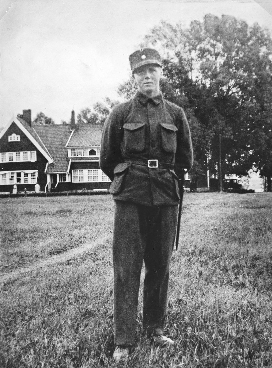Vernepliktig soldat Ole S. Kristensen, Mitraljøsekomp. I.R. 4