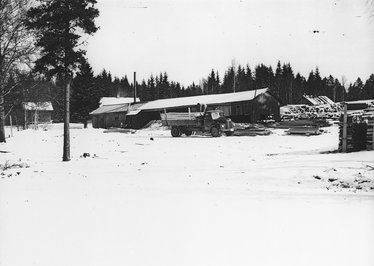 Fra sagbruket v/Klodsboddingfallet (Nordfallet). Mars 1952.