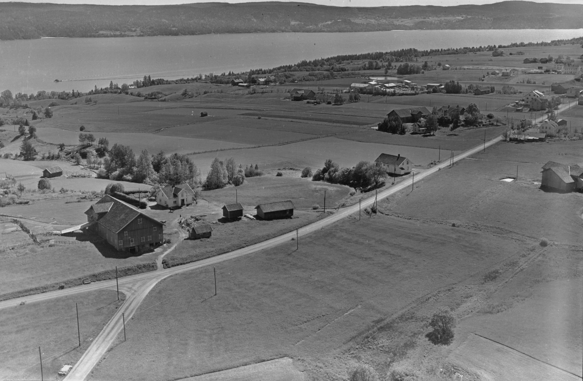 ENEBAKK GÅRD FLATEBY Borgenbakken, Store Flateby. Sundbysaga Borgenbakken kalles også Bakken