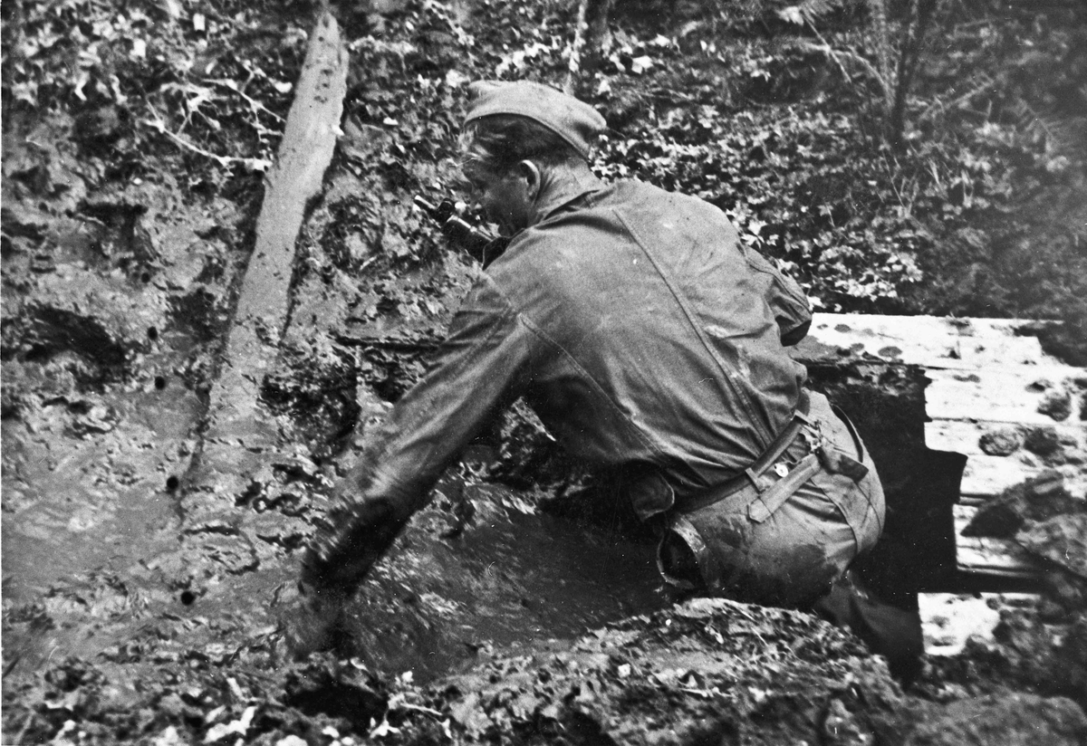 Mest sannsynlig på Trandum. Øvelse sommeren 1945?