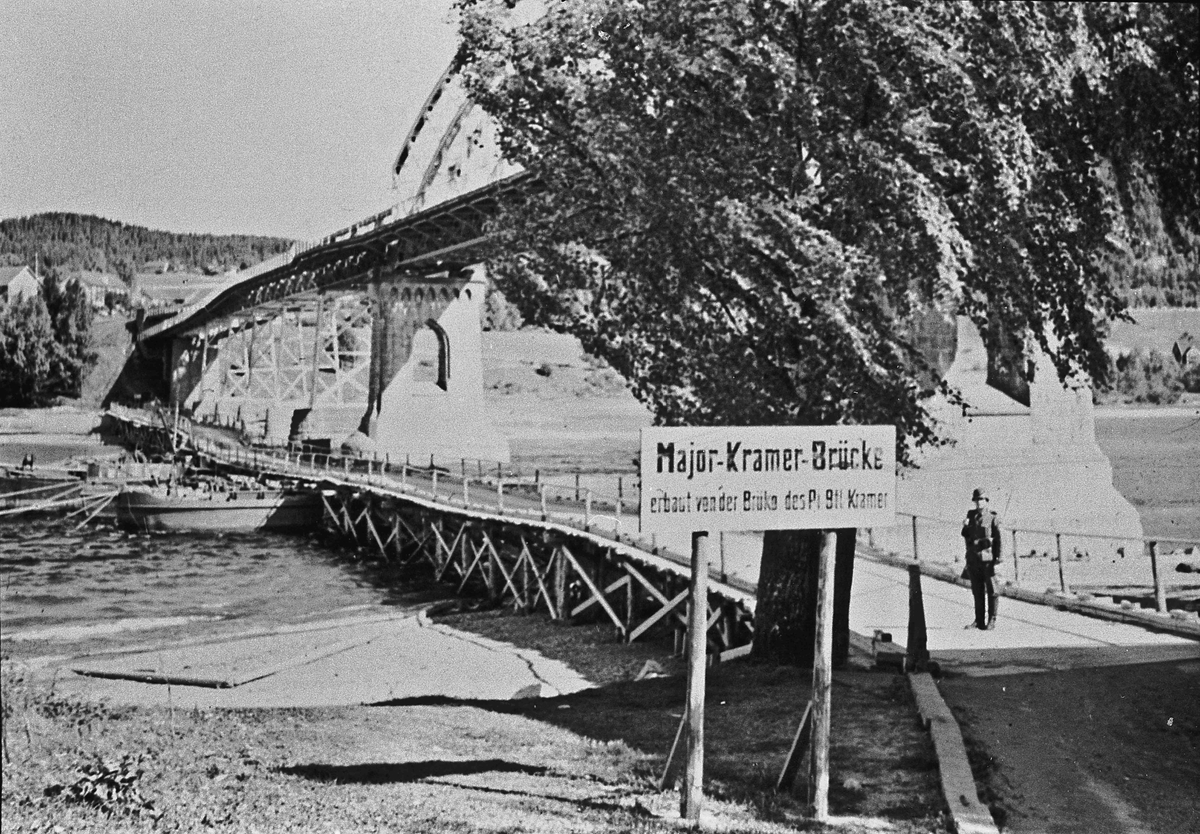 Provisorisk Minnebru: Major Kramer Brücke 