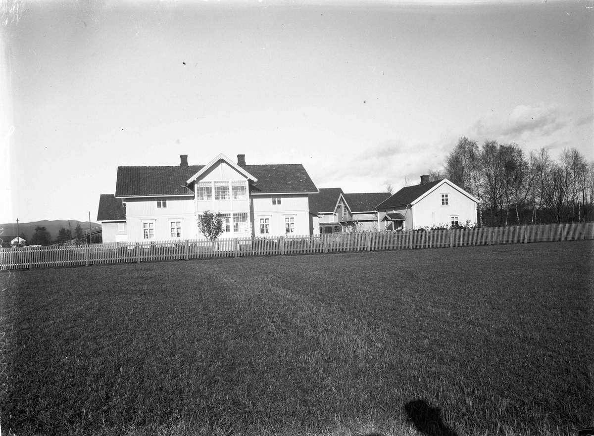 Jens Julsrud, gård - bilde og maleri