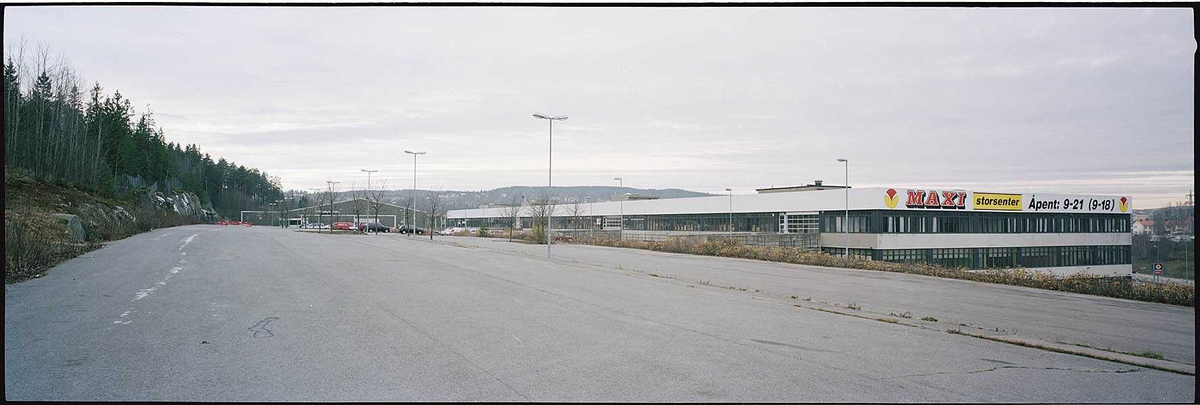 Maxibygget sett fra baksiden Fotovinkel NV
