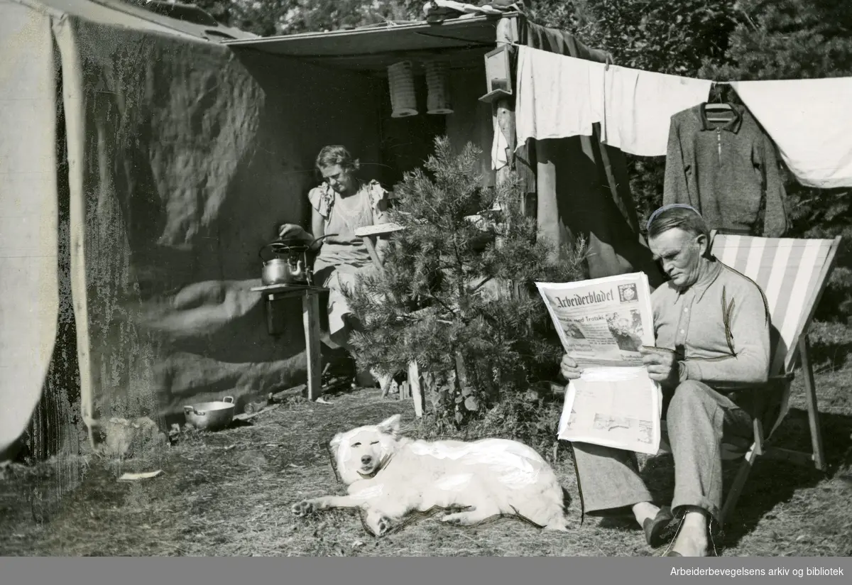 Ferieliv på Langåra i Oslofjorden,.juli 1935.