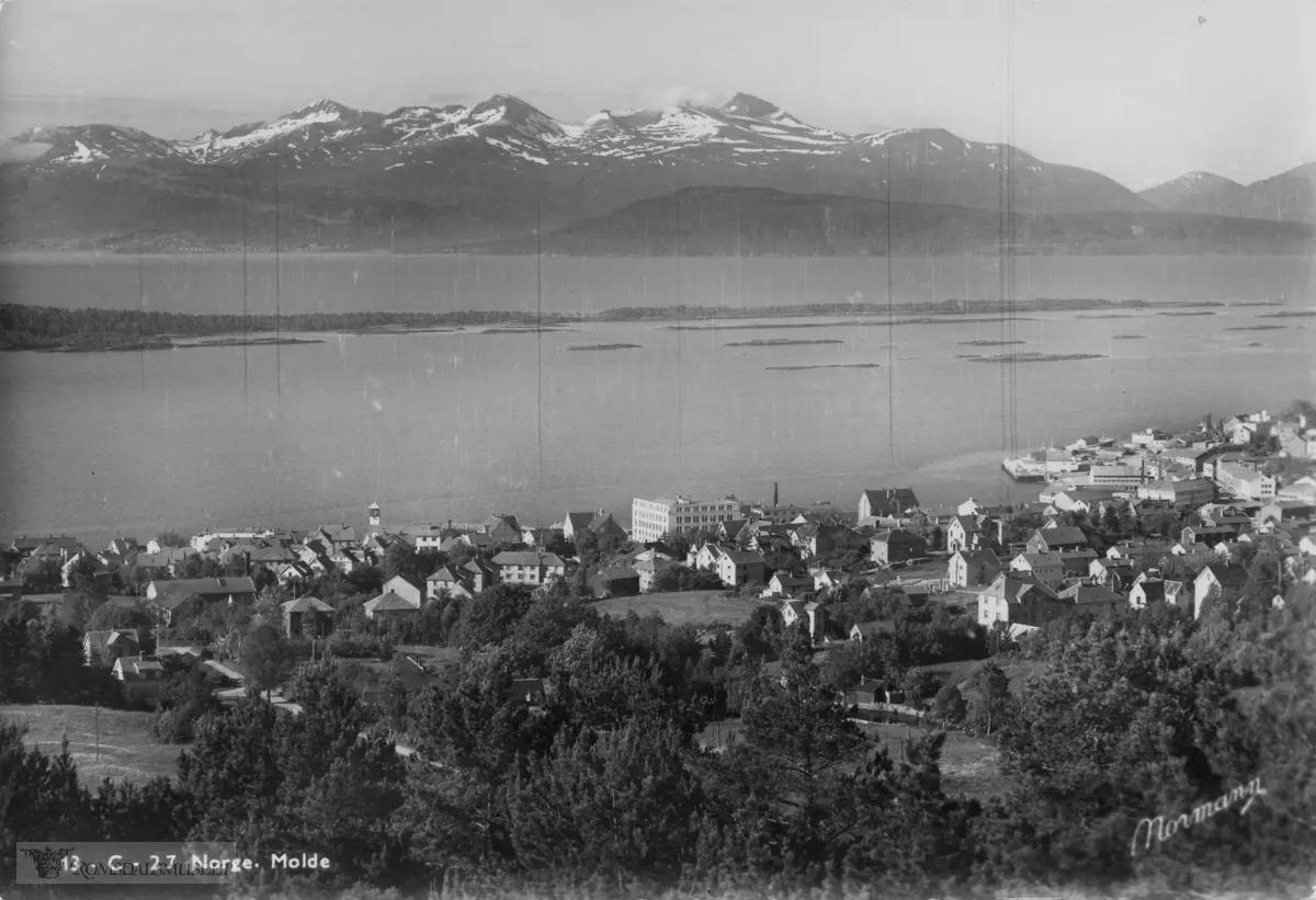 Molde sett fra Nord, .(Se Romsdal Sogelags årsskrift 2008)