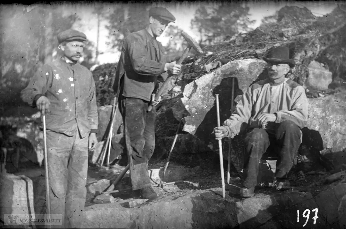 Vegarbeid Grønnes-Sølsnes ca. 1920.