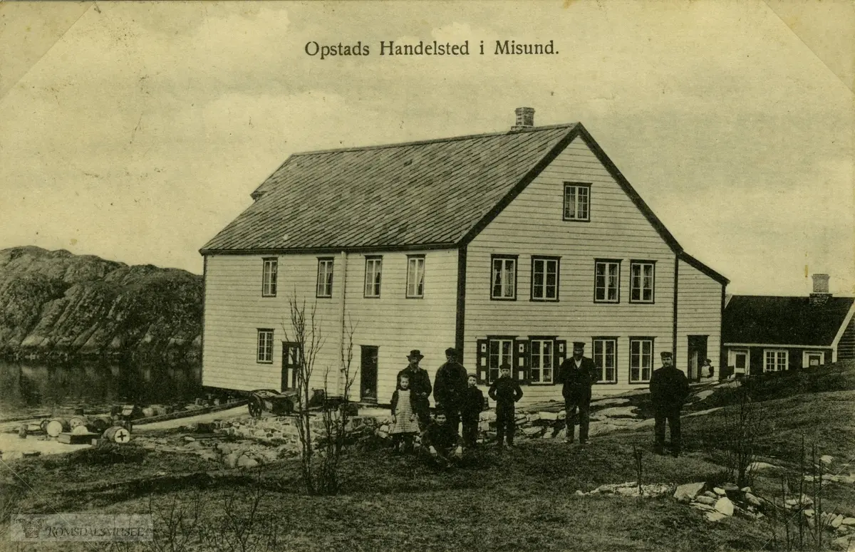 Opstad handelsted i Midsund..nr:181