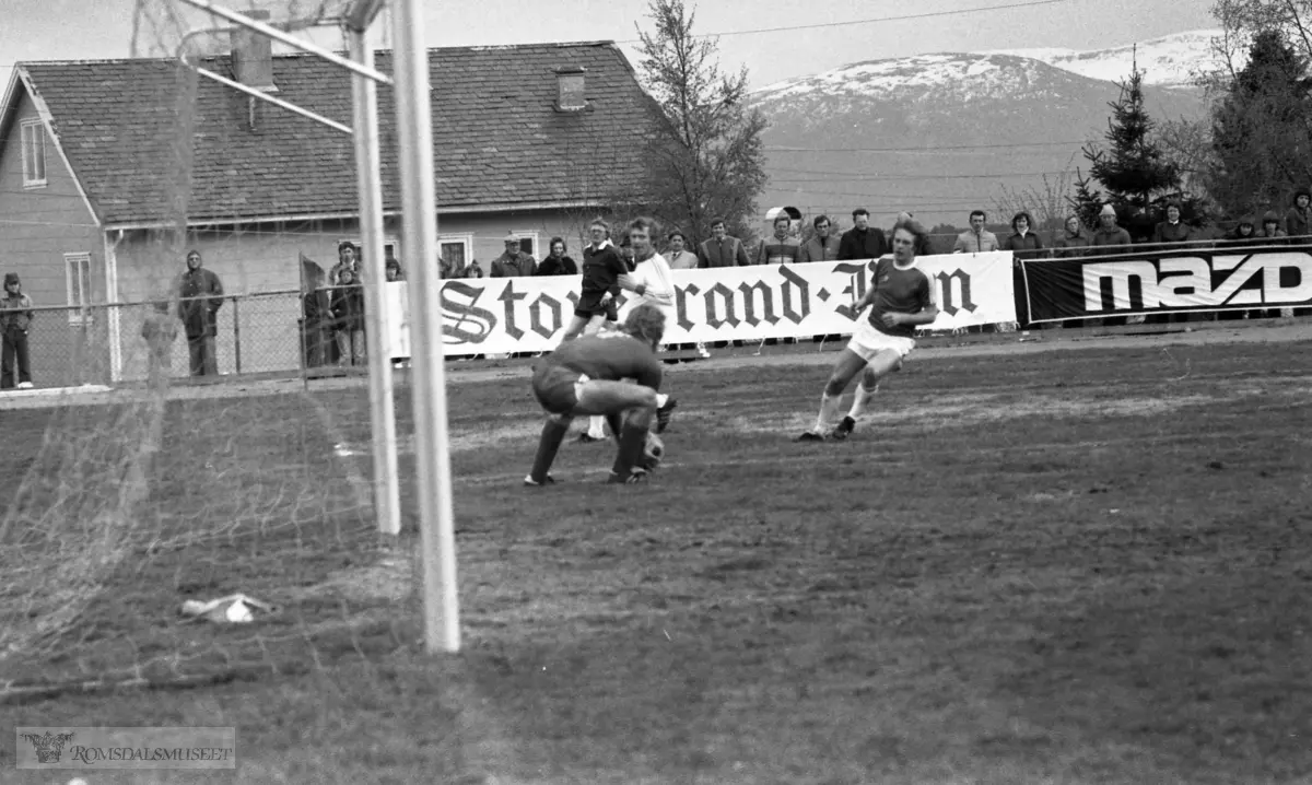 Molde - Viking 16.05.1977..(trykt i RB 18.05.1977)