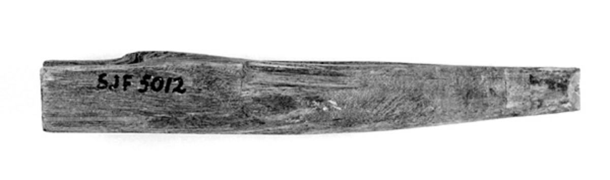 Mal til skaftholk. 
Fra knivmakerverkstedet til Lutnes (1890-1975). 