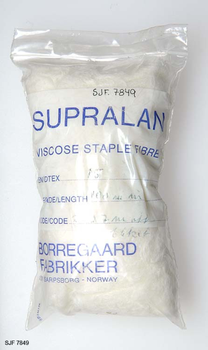 V-frammstilling får man ved behandling av karbondisulfid og natrolut. De ytterste seigtflytende løsninger man får av dette, kalte oppfinneren viskose. Viskose prosessen danner grunnlaget for en viktig fremstillingsmåte for kunstfibre. Se ASCHEHOUGS KONVERSASJONS LEKSIKON nr. 19 side 838. Viskose blir brukt i en del klær det er et glatt fint stoff, bakdelen er at stoffet har lett for å bli skrokkete. 
