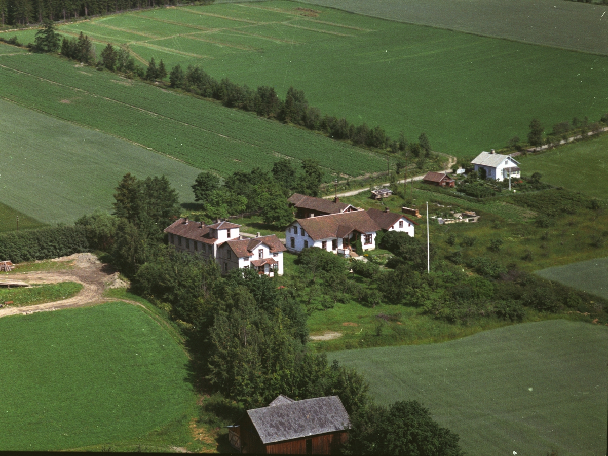 Flyfoto, småbruk, Tandem, Nes, Hedmark.