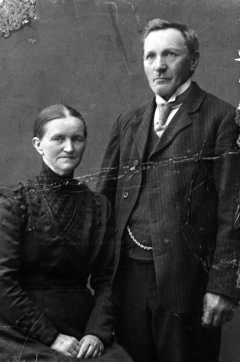 LINE HUBRED FØDT: 1861, OLE HUBRED FØDT: 1856, HUBRED STORE