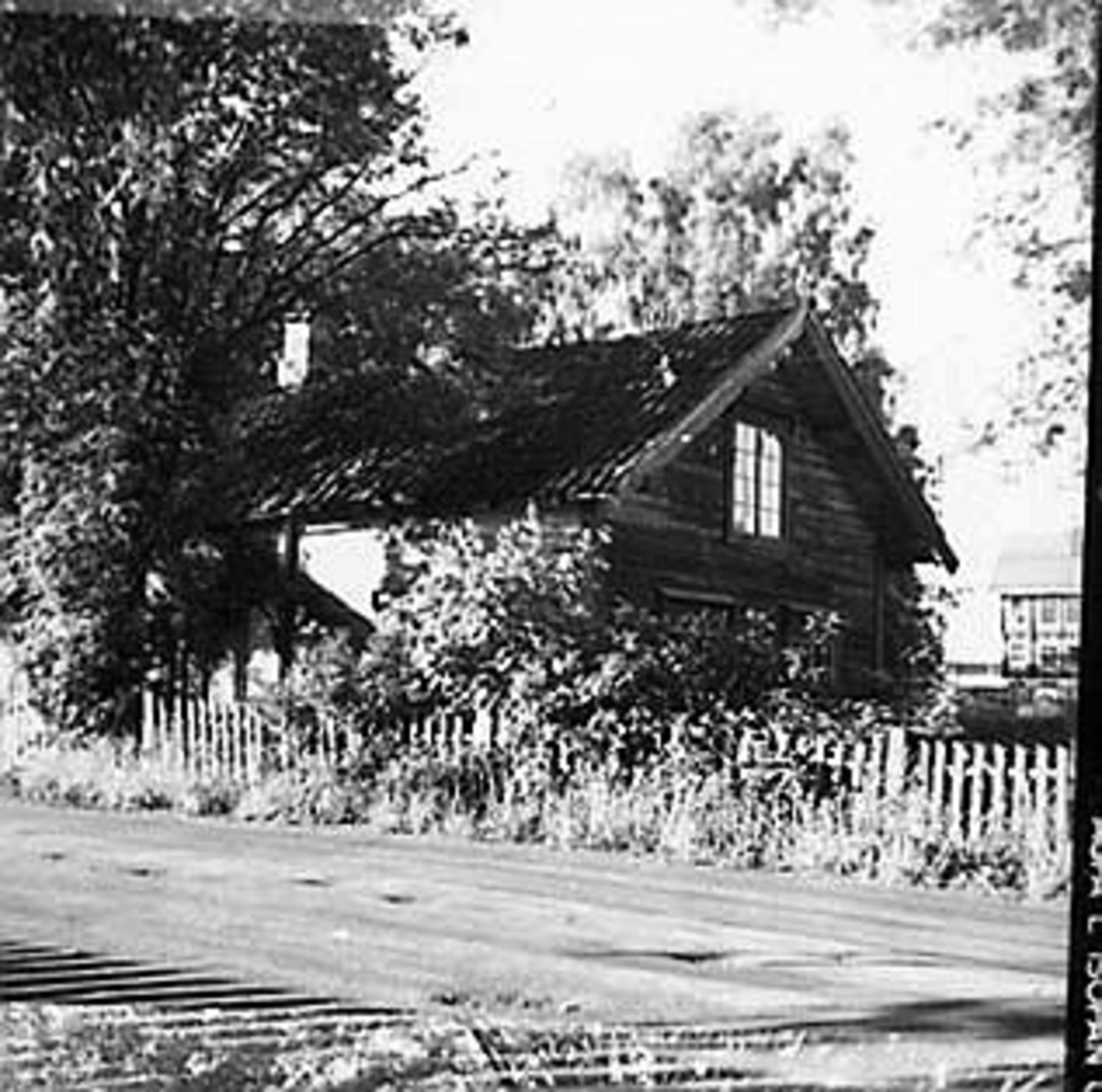 EKSTERIØR: BIRKELI, BOLIGHUS, REVET 1959, 