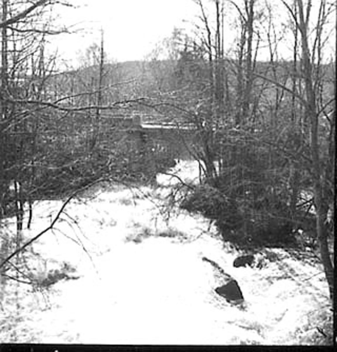 OVERSIKT VIKSELVA, NEDENFOR FOSSEN, BRU, TANGEN, 
