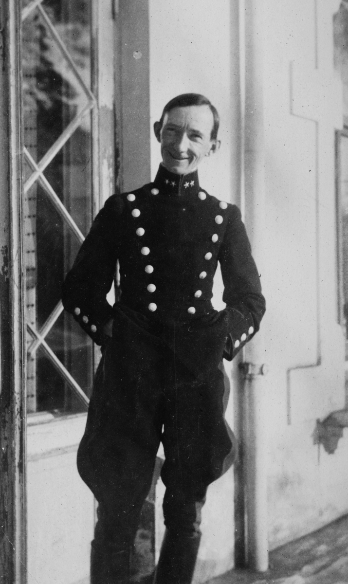 Rittmester Eugen Johansen, eier av Atlungstad gård i Stange i fra 1930. 