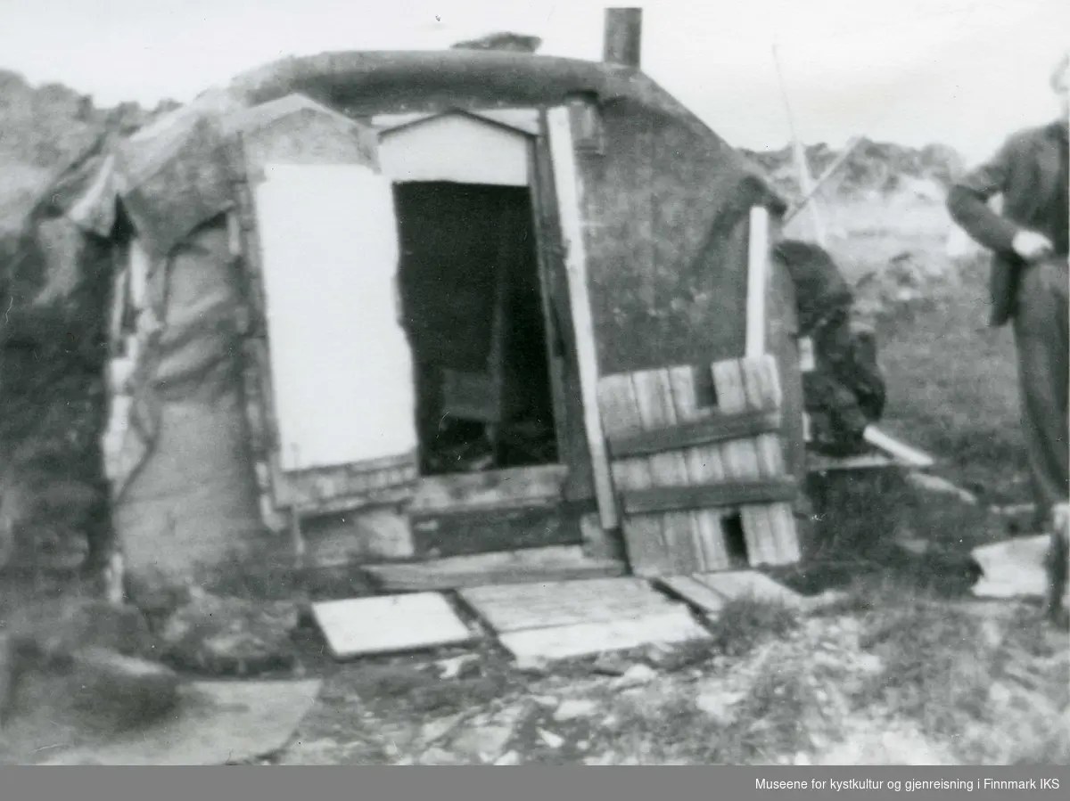 Ragnar Rasmussens gamme i Gamvik 1945.