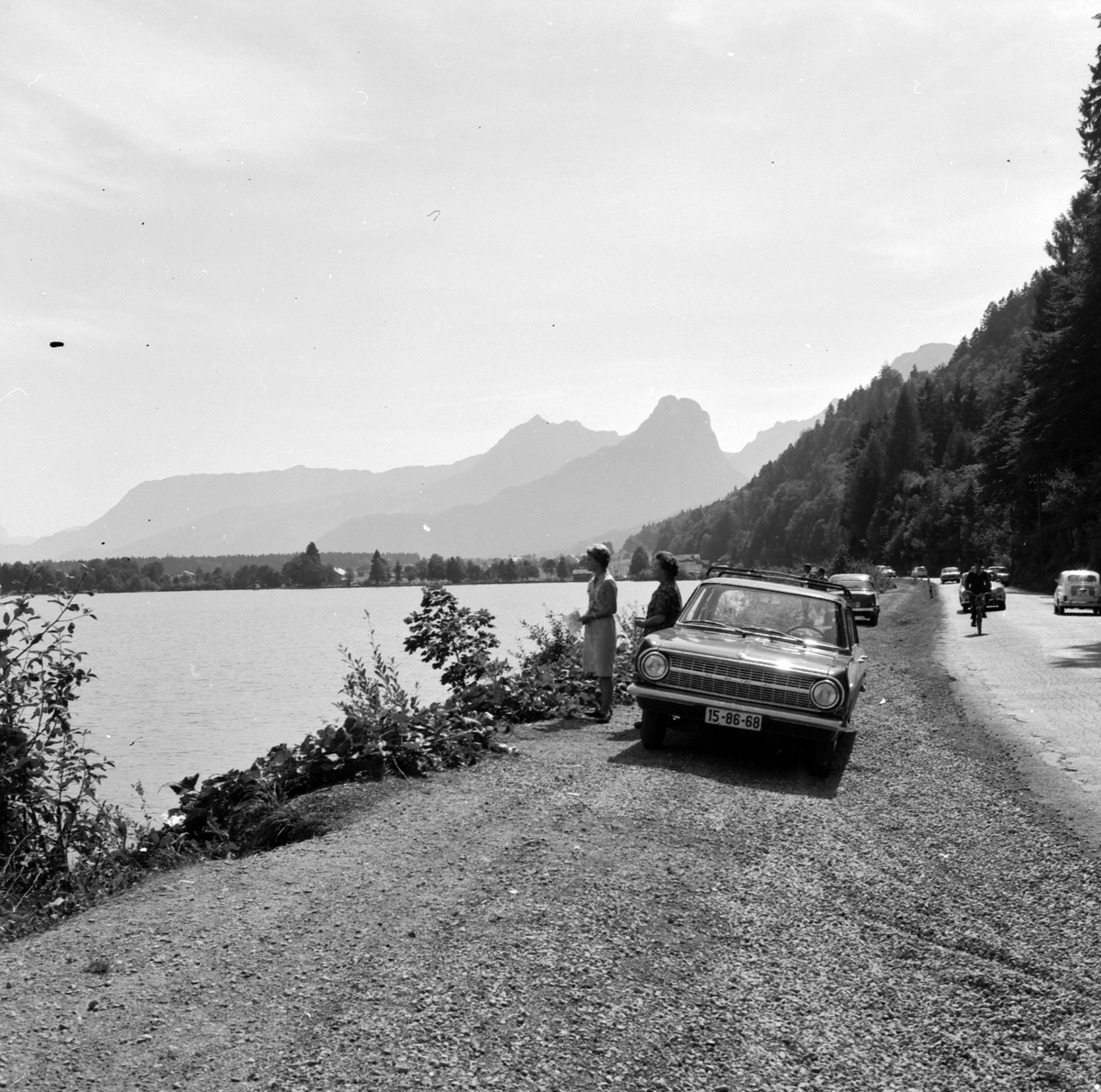 Petra og Asbjørg Skjegstad, Opel