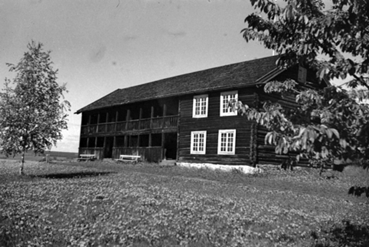 HUBREDBYGNINGEN. HDH. 15. EKSTR. FRA VANG, Hamar. 