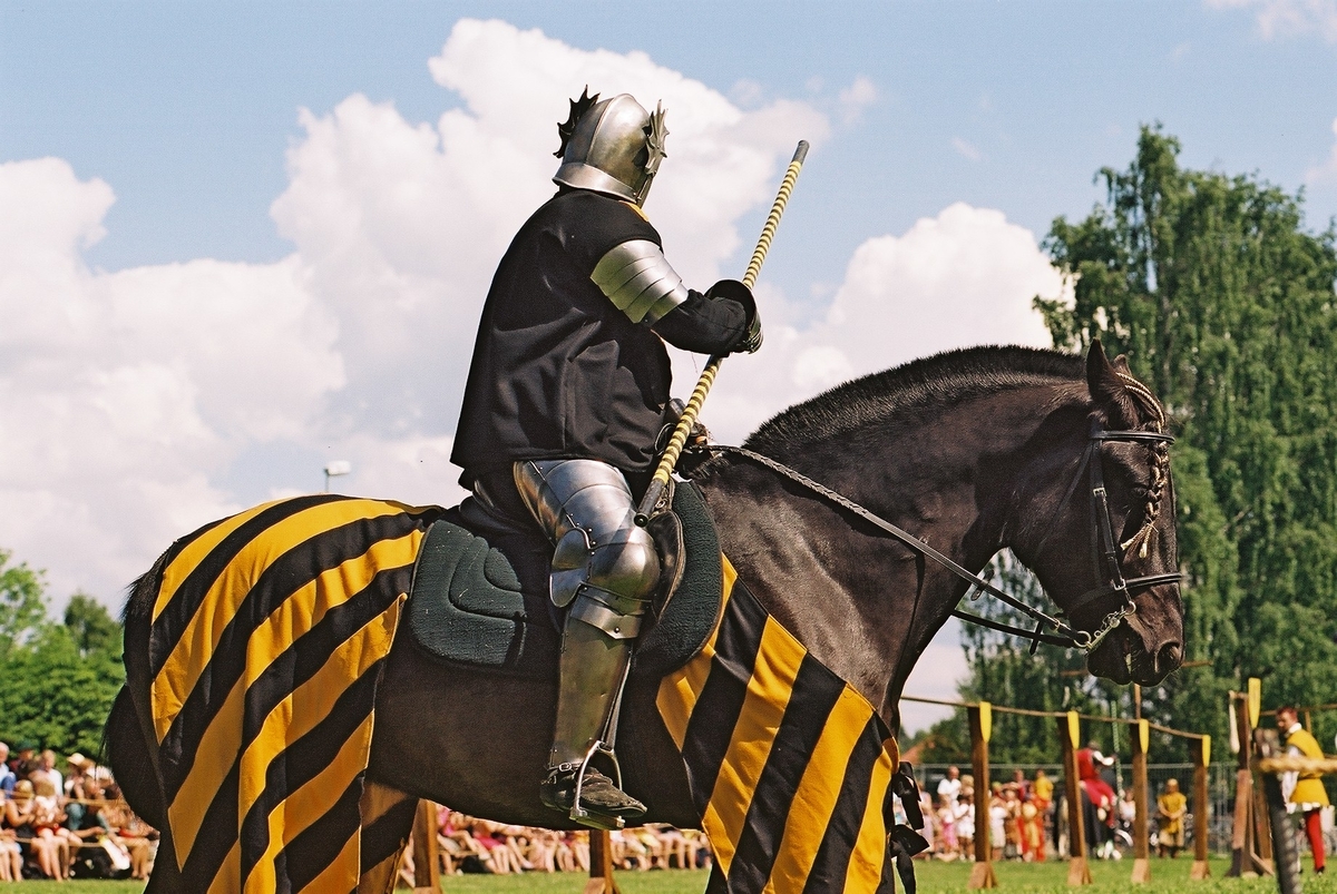 Middelalderdagen. 
Middelalderfestival, Hamar, Domkirkeodden, 2002. 