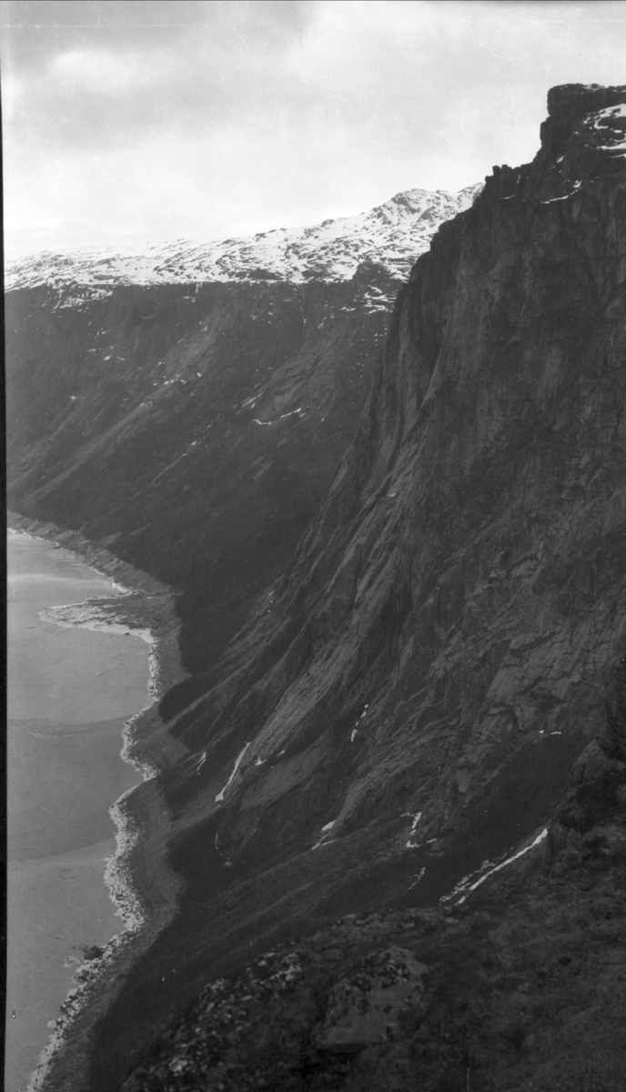 Frå Mikkelstøl mot Preikestolen