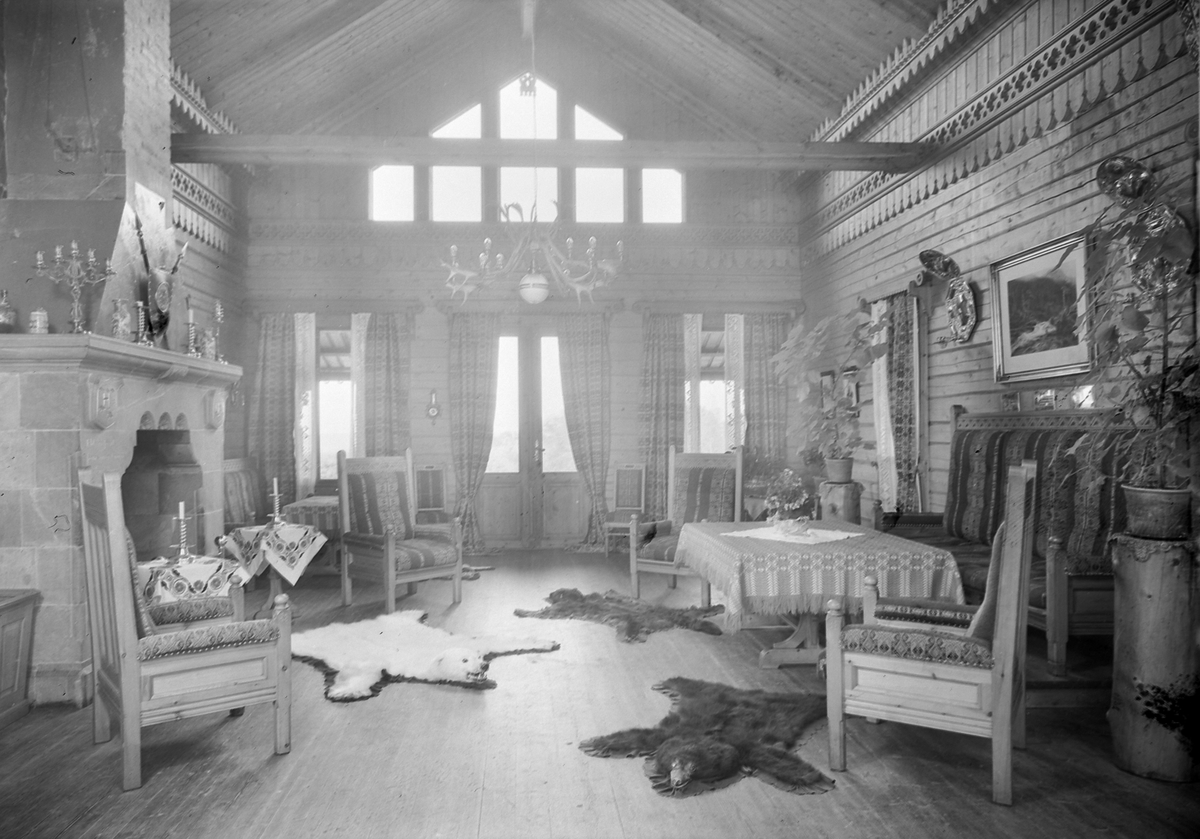 Peisestue i den gamle lystgården på Grilstad