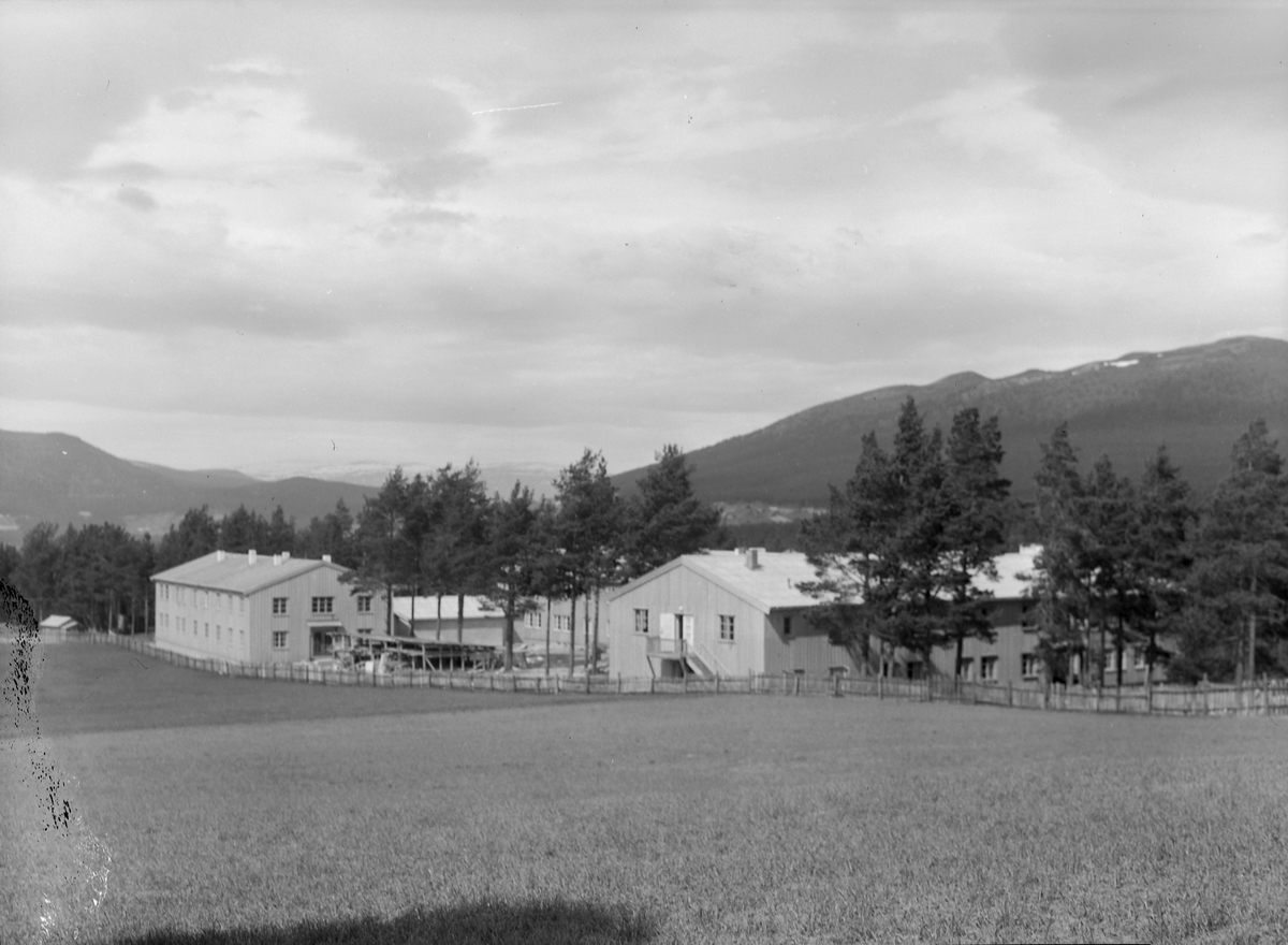 "Dovrefjell Hotell". Arbeidernes feriehjem på Dombås
