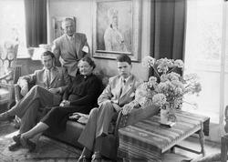 Wilhelm Moe med familie, Vestråt