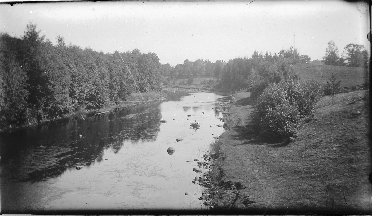 Landskap, elv, Svartelva(?)