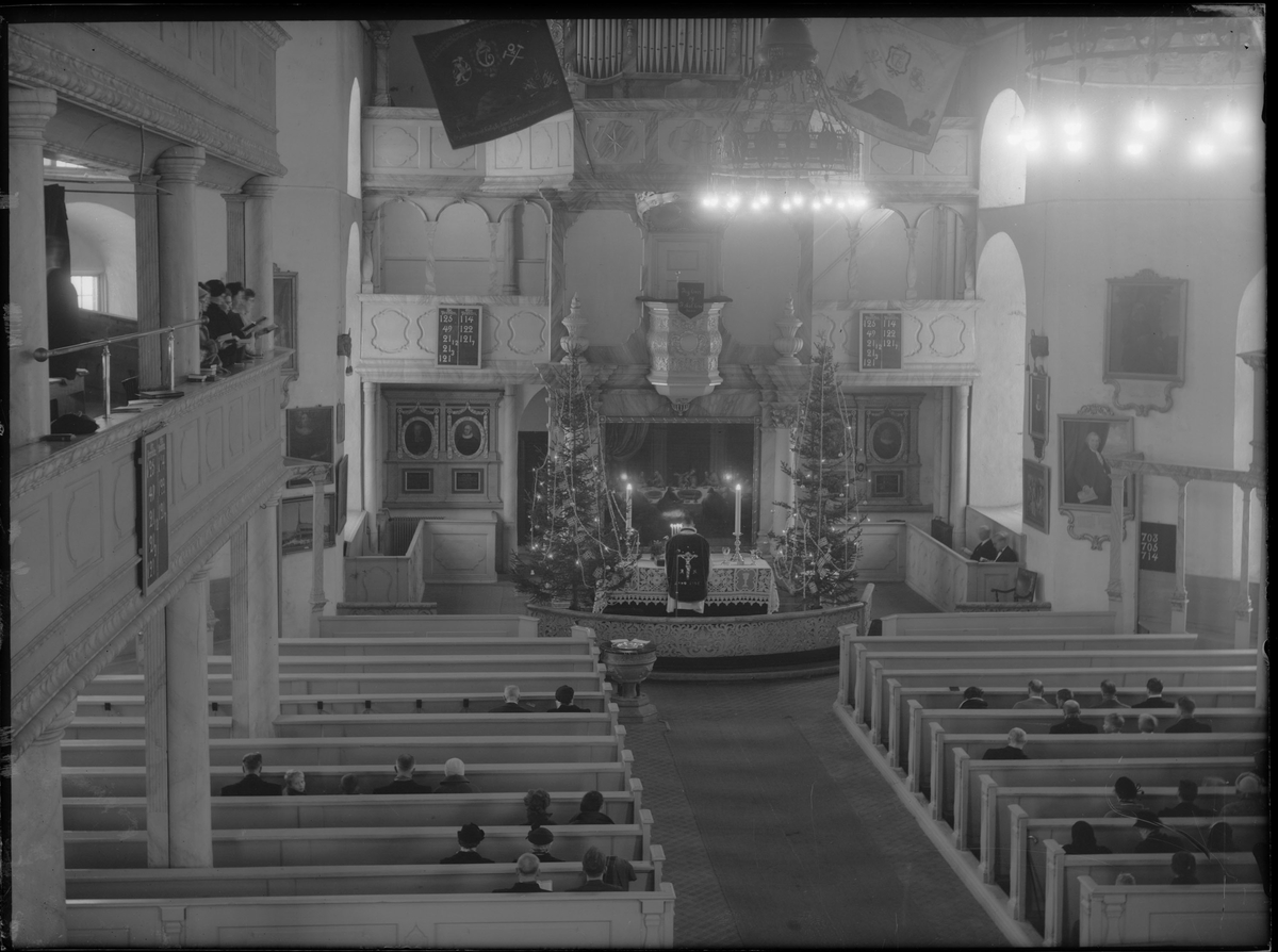 Gudstjeneste i Røros kirke, julen 1955