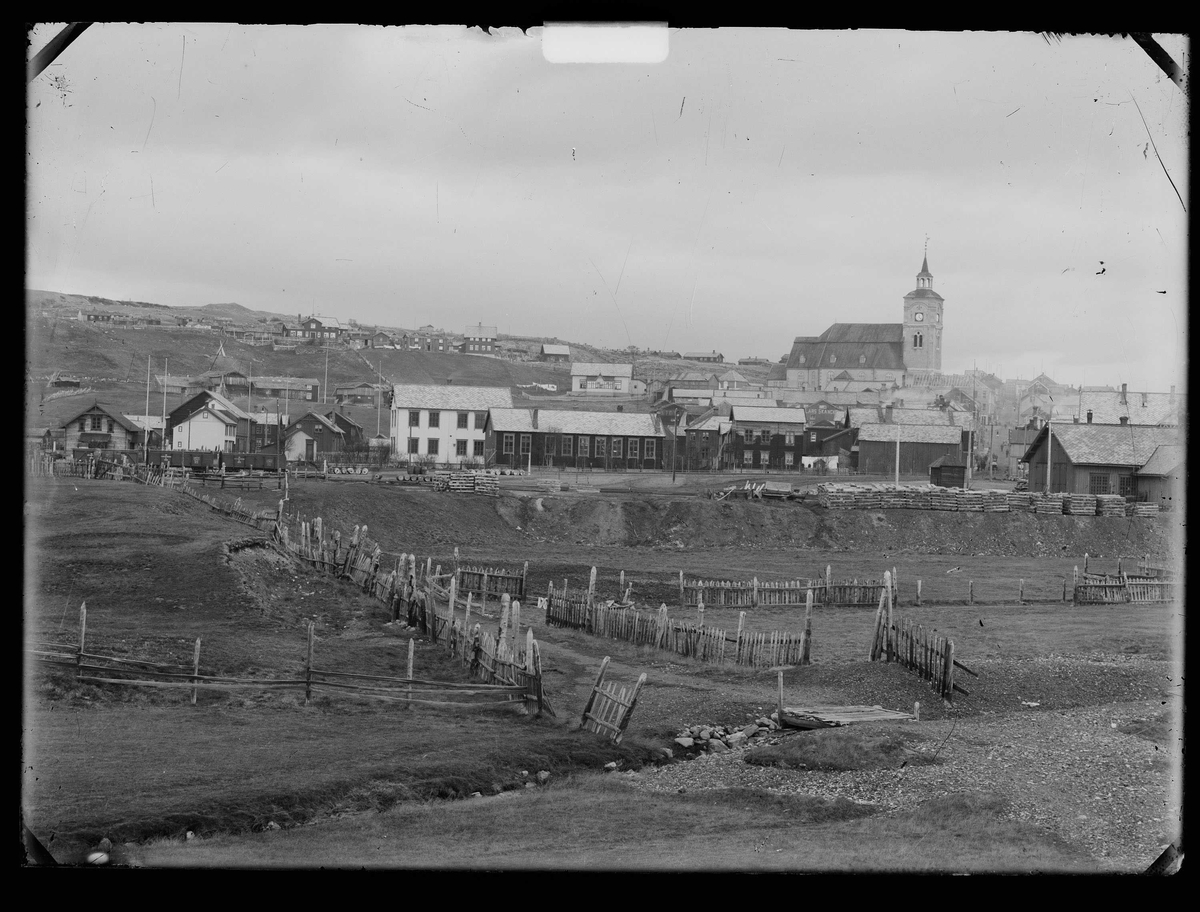 Røros bergstad sett fra sør.