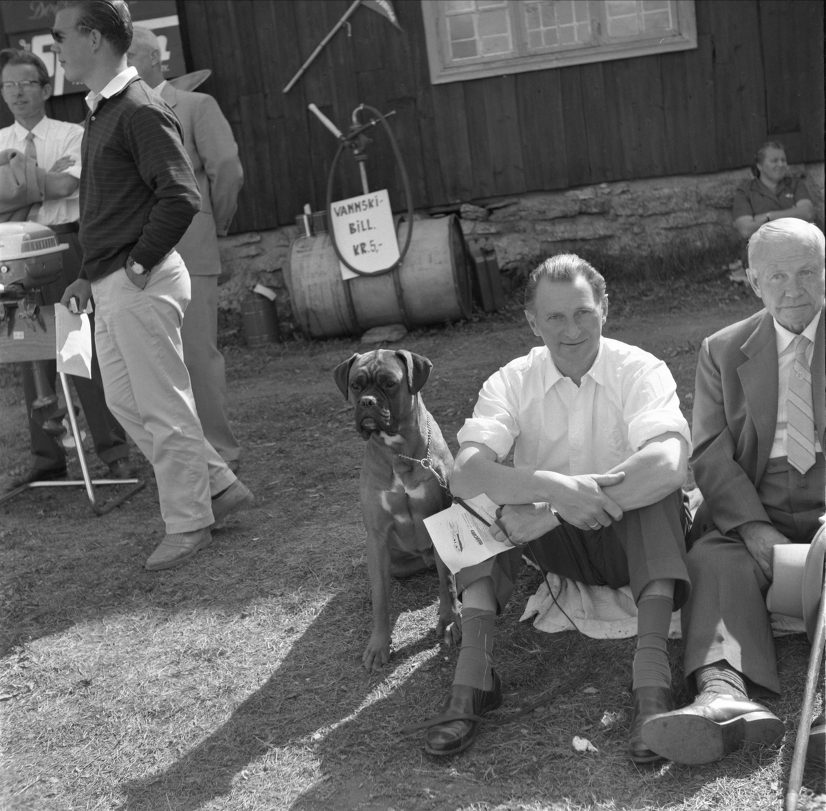 BILDER FRA BÅTRACE PÅ DOMKIRKEODDEN, UKJENTE FORAN LØTENBYGNINGEN. 