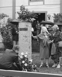 Åpning av Kirsten Flagstadmuseet i 1985
