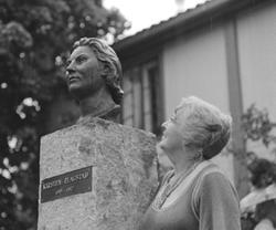 Åpning av Kirsten Flagstads minnesamling i Strandstuen, Hama